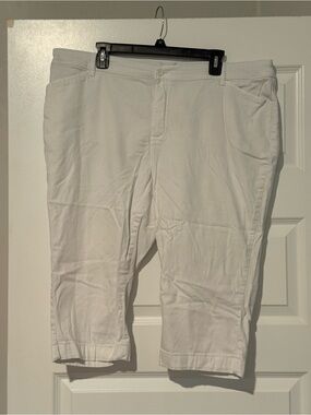 Saint John's Bay Active White Bermuda Stretch Shorts